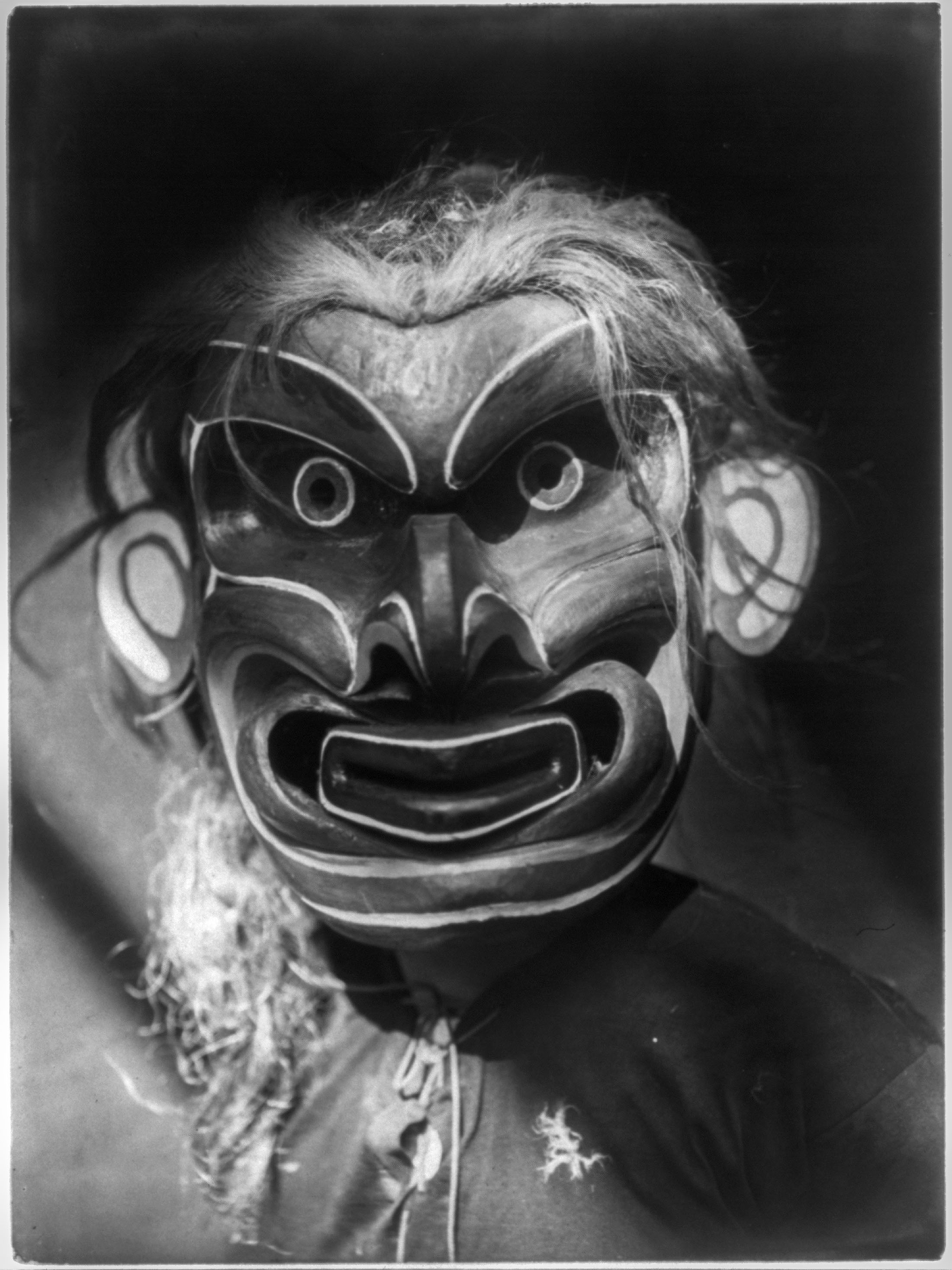 Lectures d'Arxiu - The Ceremonial Mask